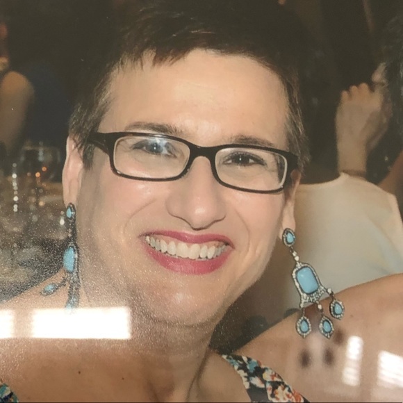 💕Host Pick - Charming Charlie Turquoise Chandelier Earrings - Picture 4 of 4